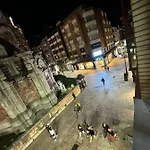 Piso Nuevo Centro Doctor Casal * اوفيدو