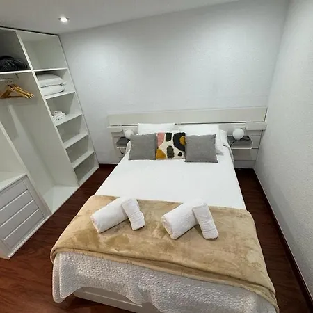 Apartment Piso Nuevo Centro Doctor Casal