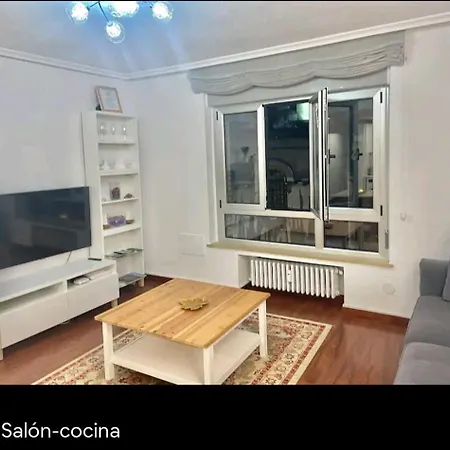 Piso Nuevo Centro Doctor Casal Apartment