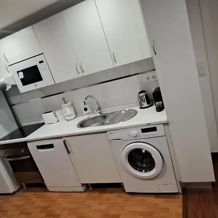 Piso Nuevo Centro Doctor Casal דירה אוביידו